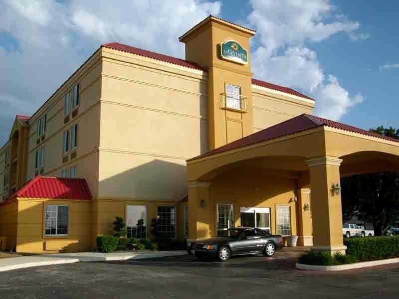 La Quinta Inn & Suites Tulsa Ngoại thất bức ảnh